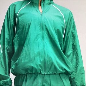Lululemon Licence to Train Lightweight Green Women's Track Jacket (size12)